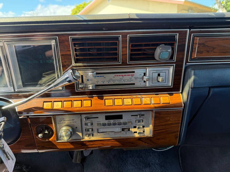 1981 Lincoln Mark VI