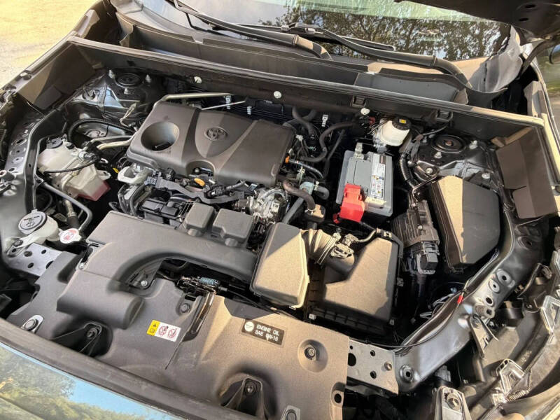 2023 Toyota RAV4 LE