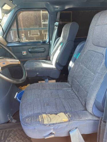 1987 Ford E-150 XLT