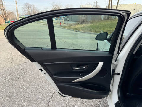 2015 BMW 3 Series 320i