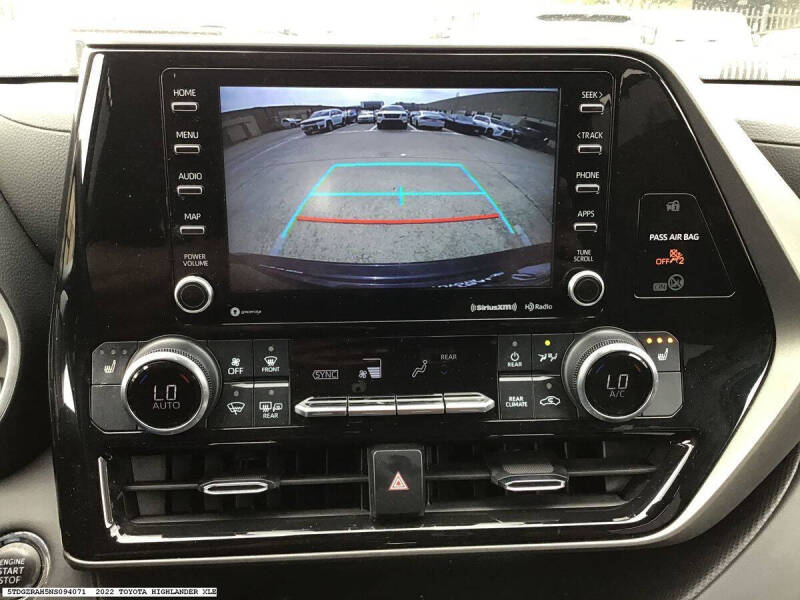2022 Toyota Highlander XLE