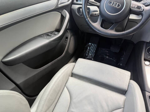 2018 Audi Q3 2.0T Sport Premium