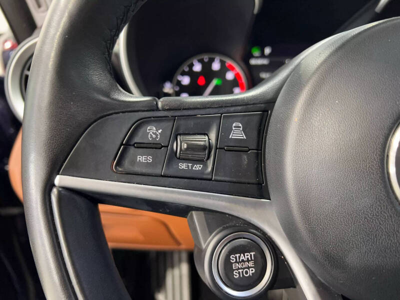 2019 Alfa Romeo Giulia Ti Lusso