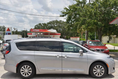 2019 Chrysler Pacifica Touring L