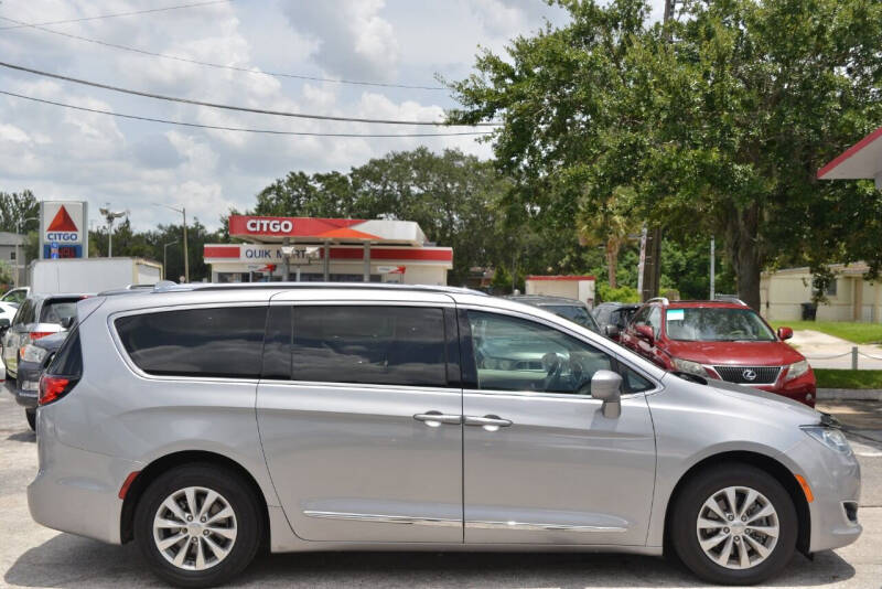 2019 Chrysler Pacifica Touring L