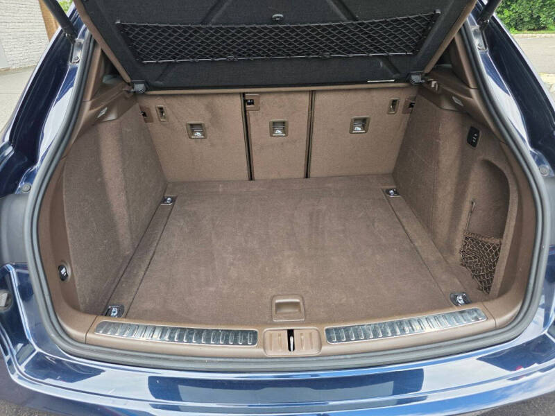 2017 Porsche Macan Turbo