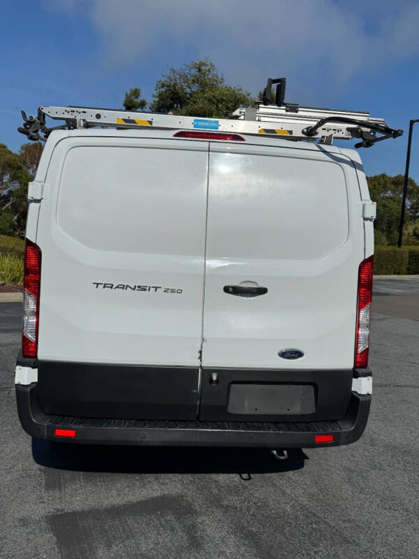 2020 Ford Transit 250