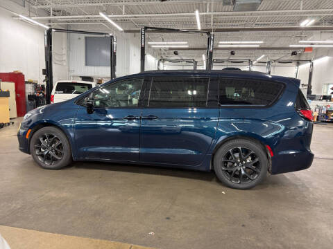 2024 Chrysler Pacifica