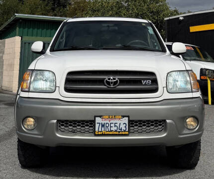 2004 Toyota Sequoia SR5