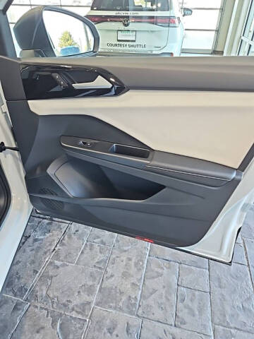 2026 Volkswagen Taos S 4Motion