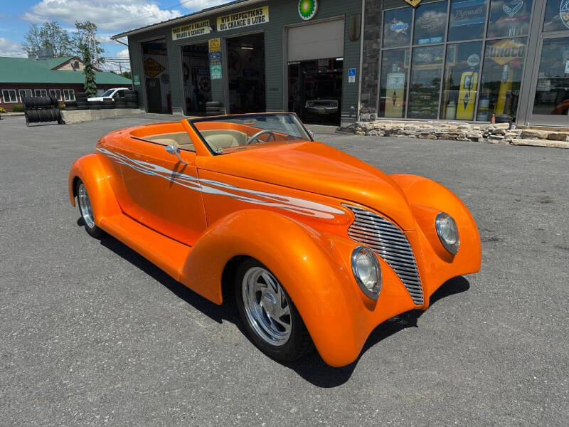 1939 Ford Super Deluxe