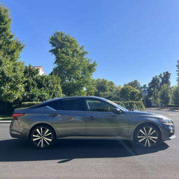 2022 Nissan Altima 2.5 SR