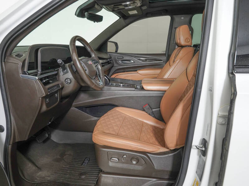 2022 Cadillac Escalade ESV Premium Luxury