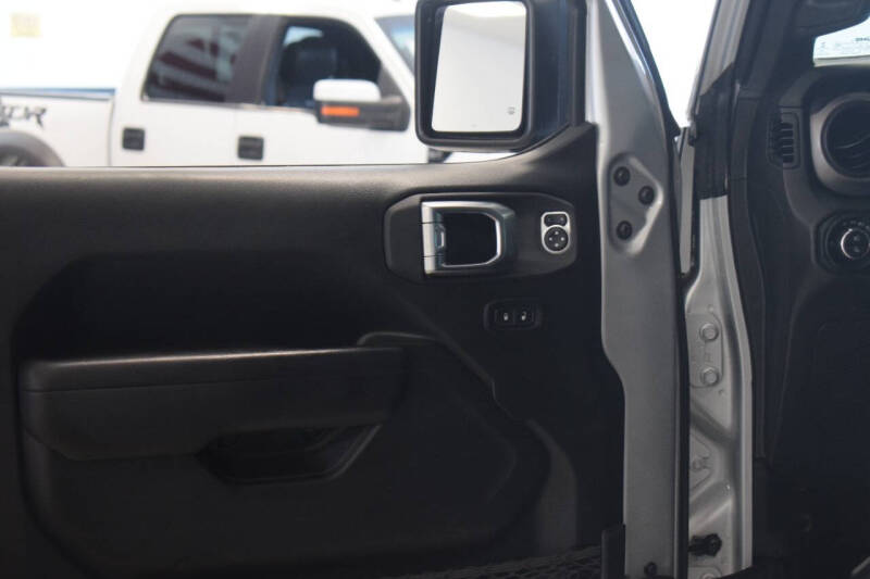 2022 Jeep Gladiator Willys