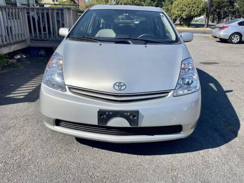 2004 Toyota Prius for sale at Life Auto Sales in Tacoma WA