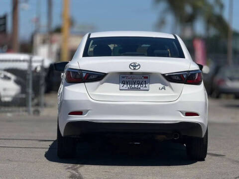 2017 Toyota Yaris iA