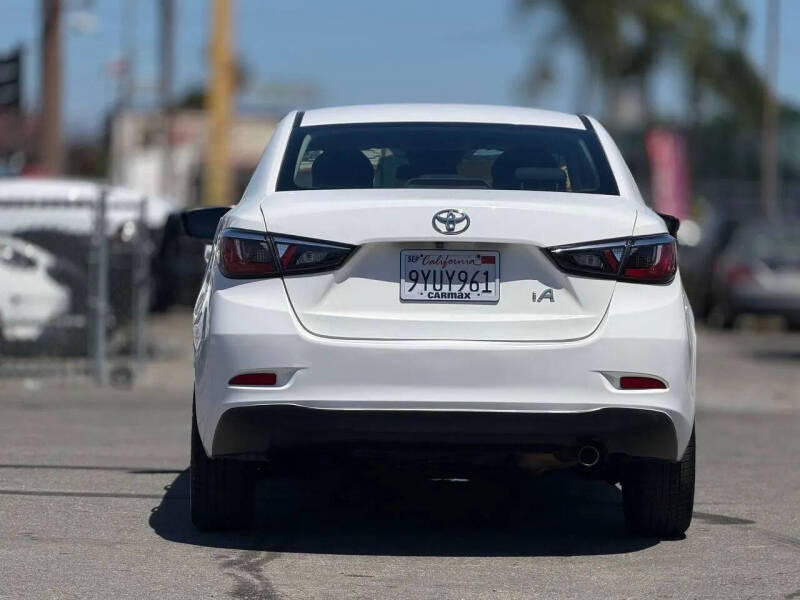 2017 Toyota Yaris iA