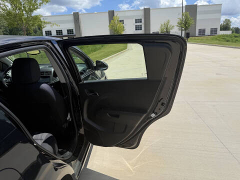 2016 Chevrolet Sonic LT Auto