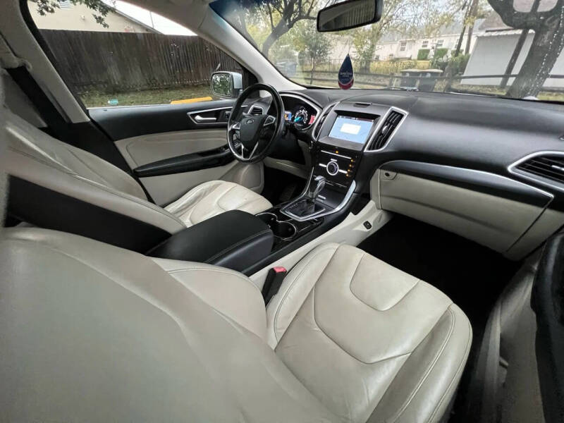 2016 Ford Edge Titanium