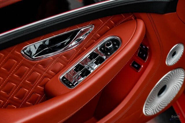 2022 Bentley Continental GTC V8