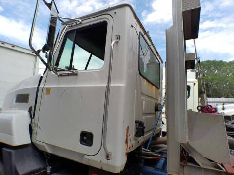 1995 Mack CH613
