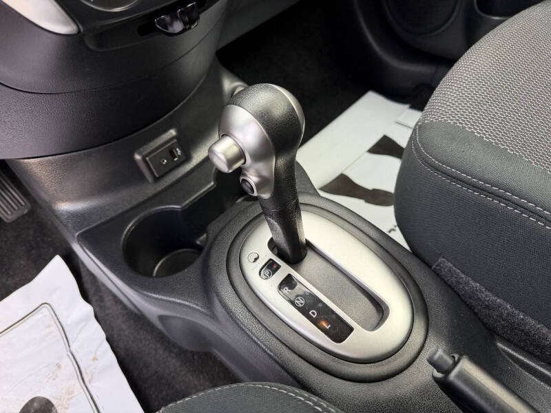 2017 Nissan Versa 1.6 SV