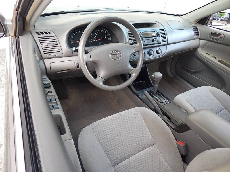 2003 Toyota Camry LE