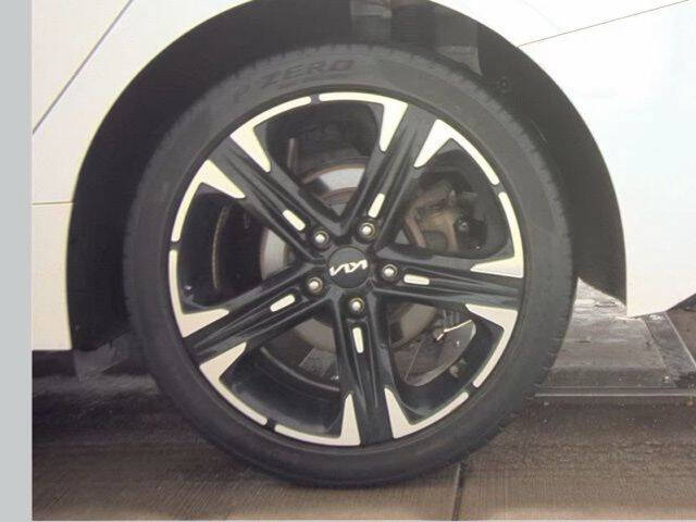 2023 Kia K5