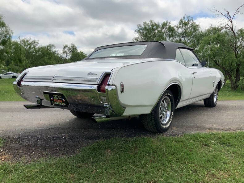 1969 Oldsmobile Cutlass
