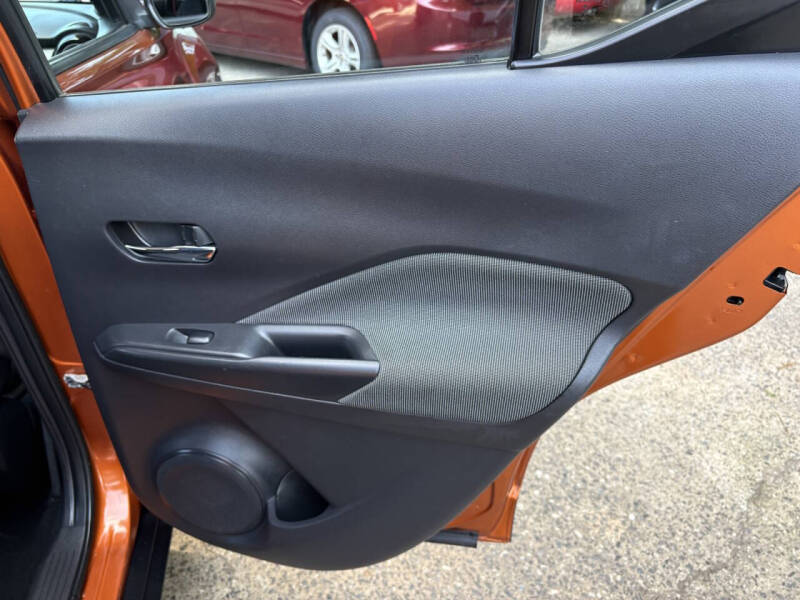 2019 Nissan Kicks S