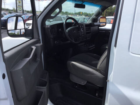 2022 GMC Savana 2500