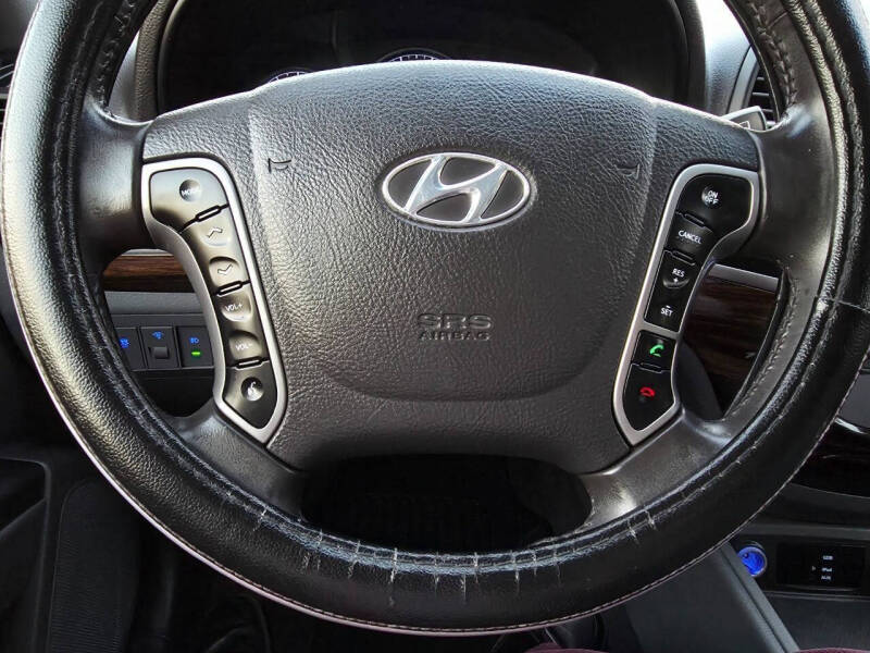 2011 Hyundai Santa Fe SE