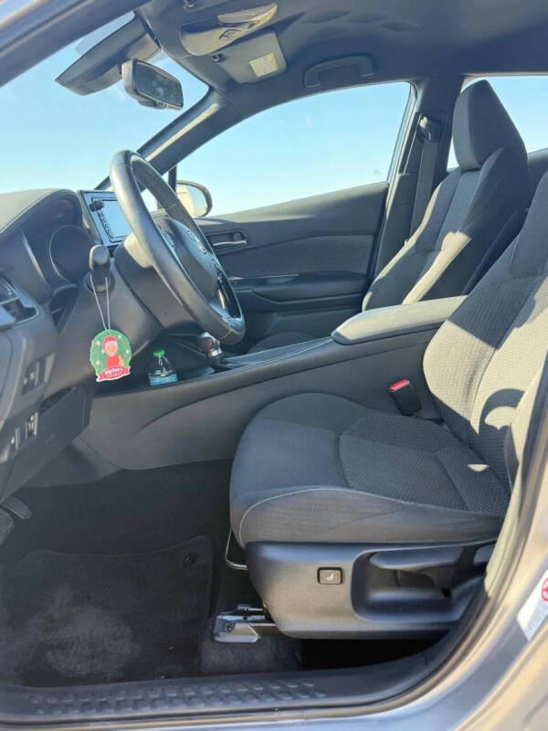 2018 Toyota C-HR XLE Premium