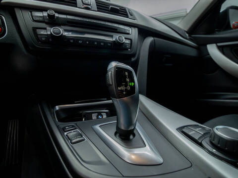 2012 BMW 3 Series 328i