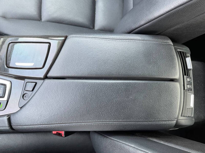 2013 BMW 5 Series 535i