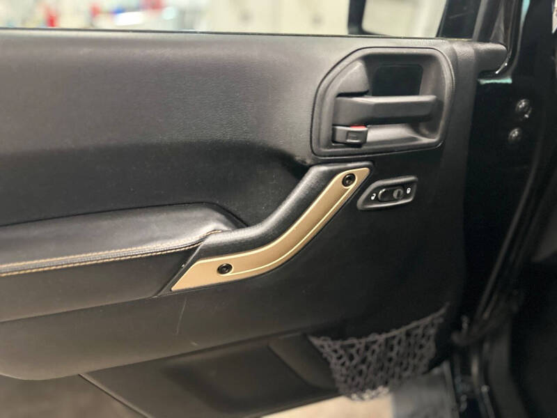 2014 Jeep Wrangler Unlimited Dragon