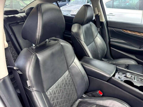 2016 Nissan Maxima Platinum