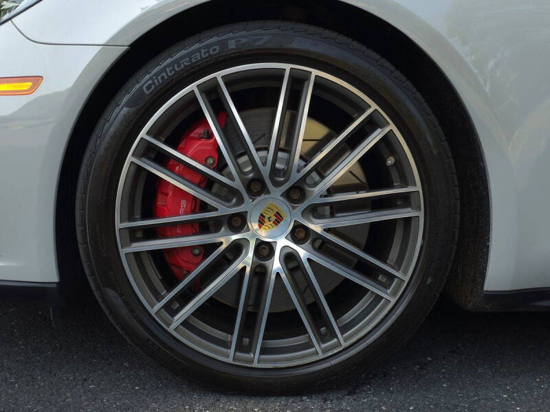 2018 Porsche Panamera Turbo