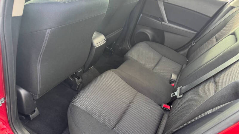 2013 Mazda MAZDA3 i Touring