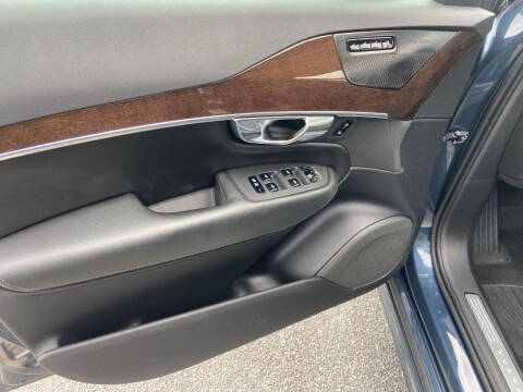 2019 Volvo XC90 T5 Momentum