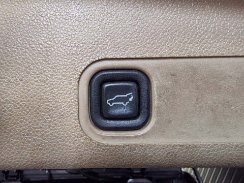 2011 Chevrolet Suburban LTZ