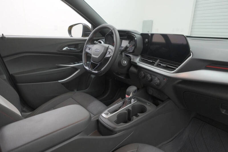 2024 Chevrolet Trax RS