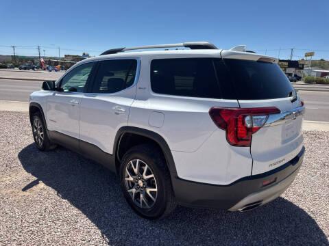2023 GMC Acadia SLT