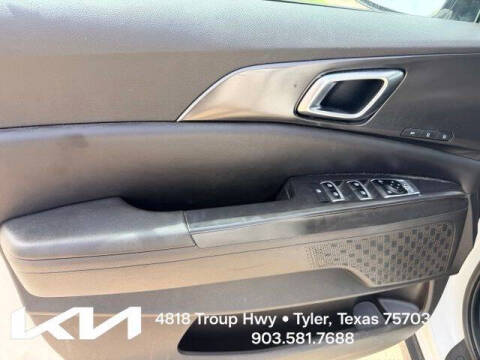 2025 Kia Carnival SX