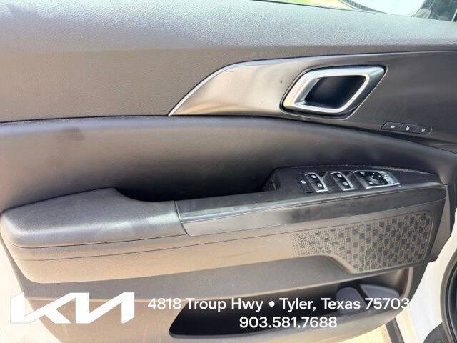 2025 Kia Carnival SX