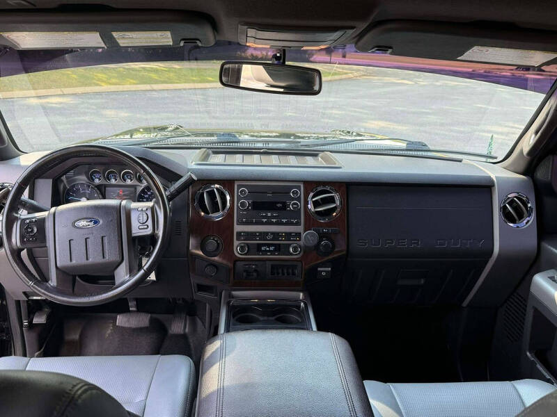 2012 Ford F-250 Super Duty Lariat