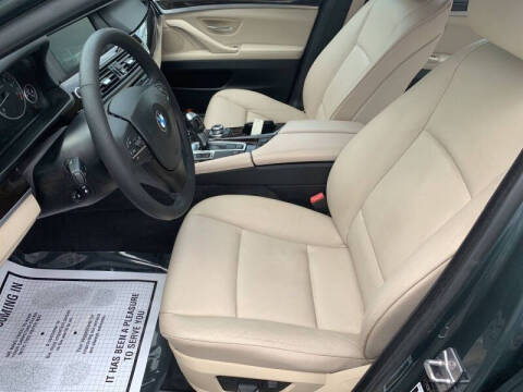 2012 BMW 5 Series 528i