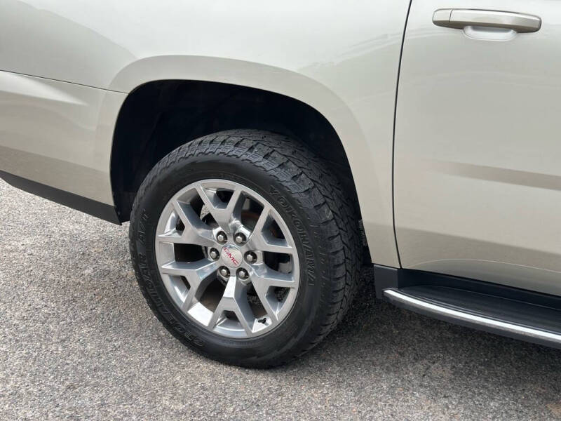 2017 GMC Yukon XL SLE