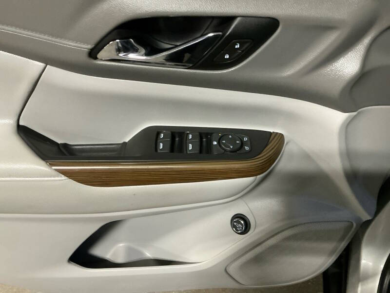 2019 GMC Acadia SLE-2