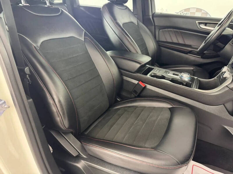 2022 Ford Edge